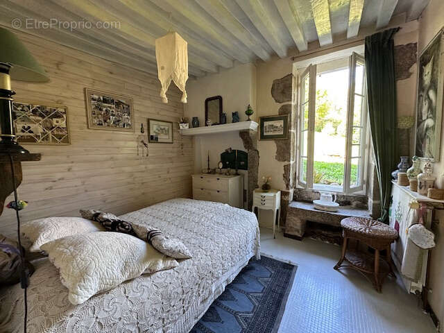 Maison à POUQUES-LORMES