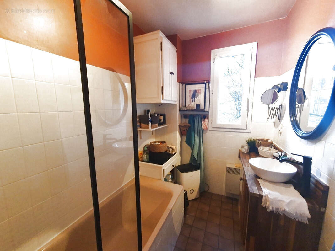 Maison à MONCEAUX-SUR-DORDOGNE