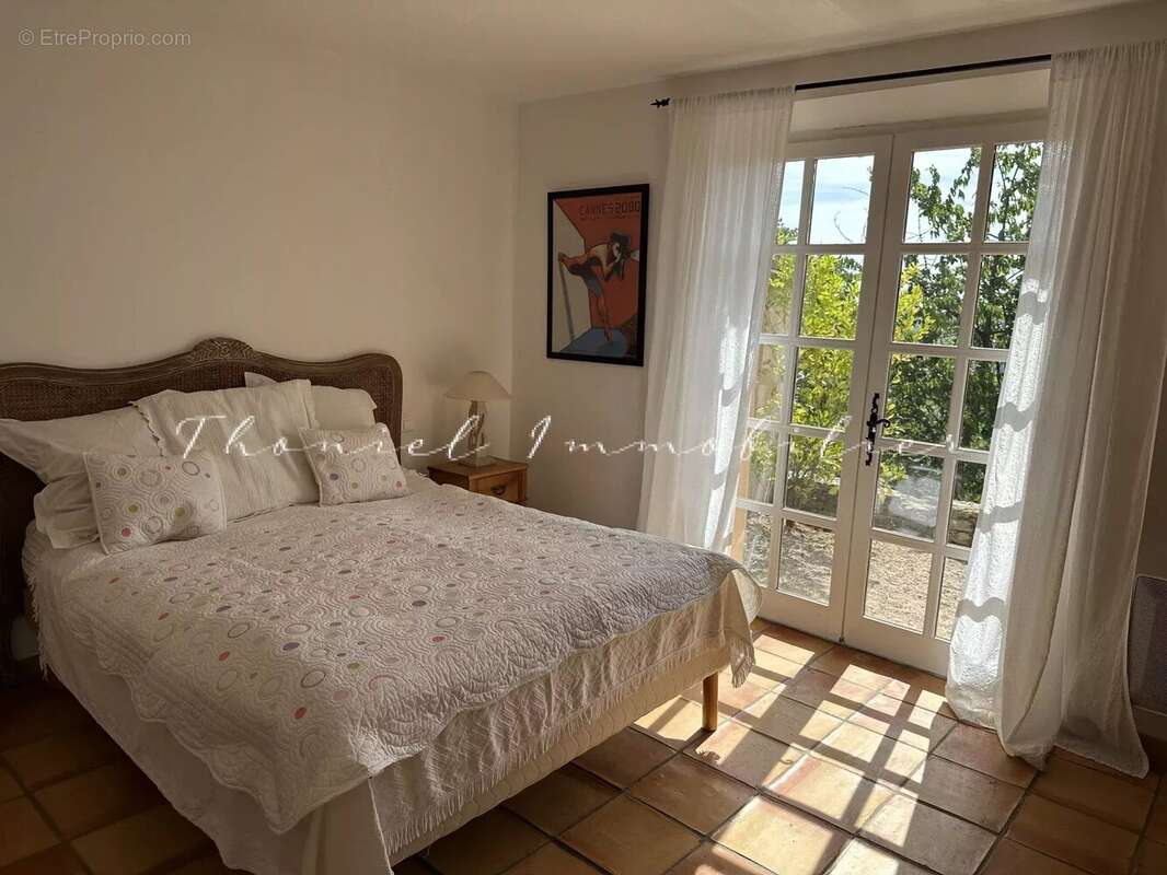 Maison à LA GARDE-FREINET