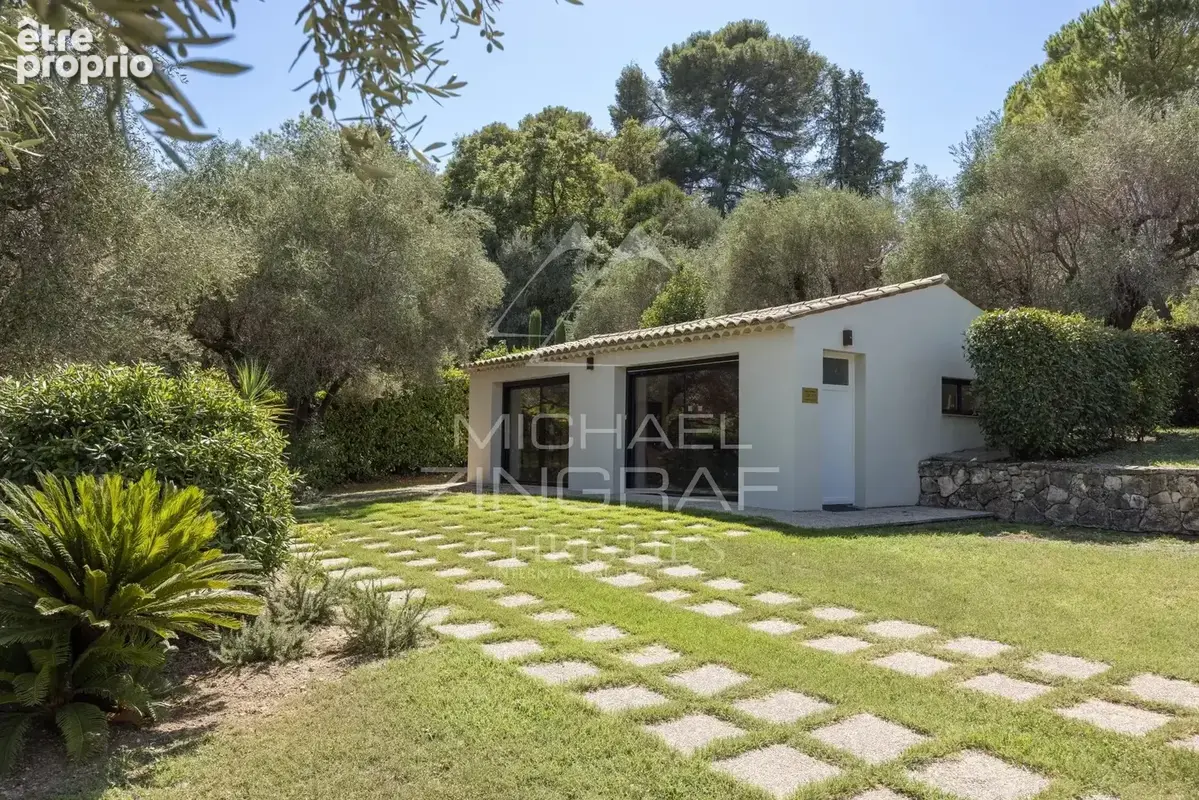 Mougins - Domaine fermé, charmante villa familiale - photo 12
