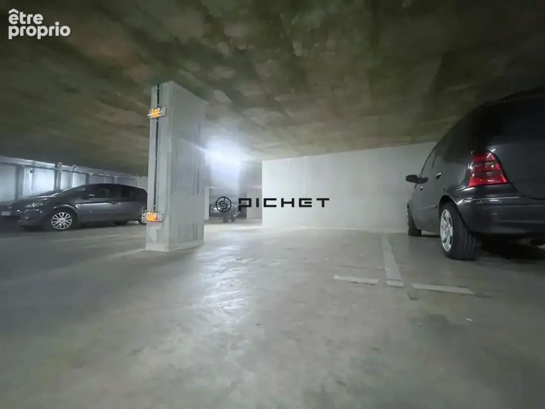 Parking à Bordeaux  - photo 2