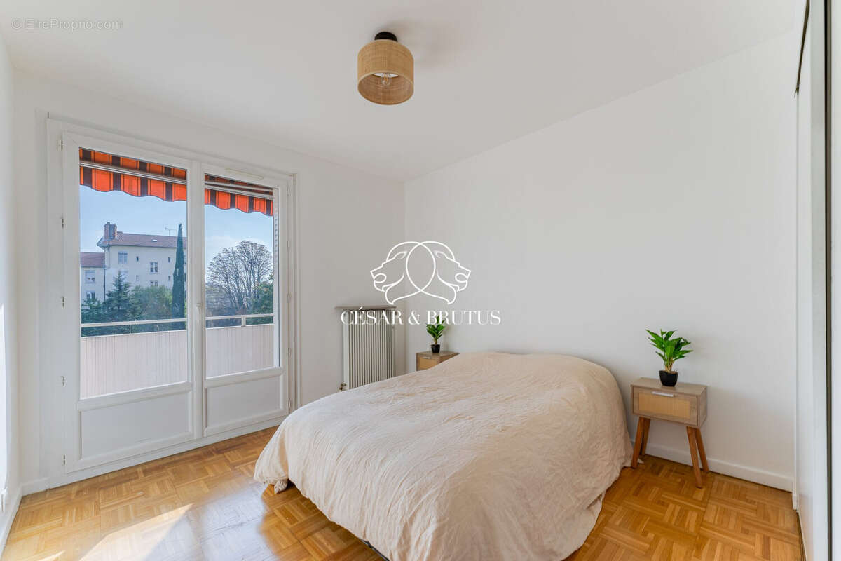 Appartement à VILLEURBANNE