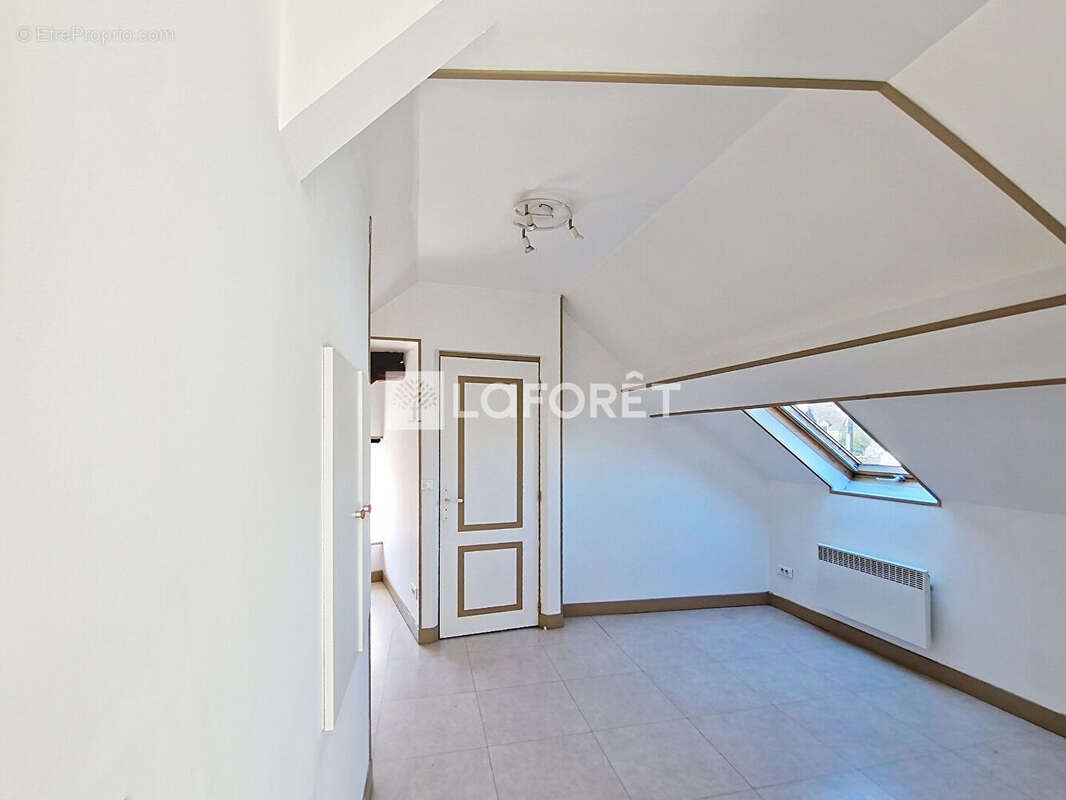 Appartement à FONTENAY-EN-PARISIS