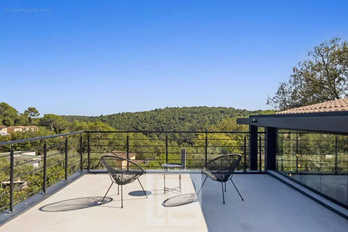 Magnifique mas en pierre rénové à Valbonne - photo 24