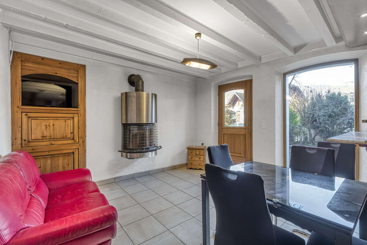 Maison à SAINT-JORIOZ