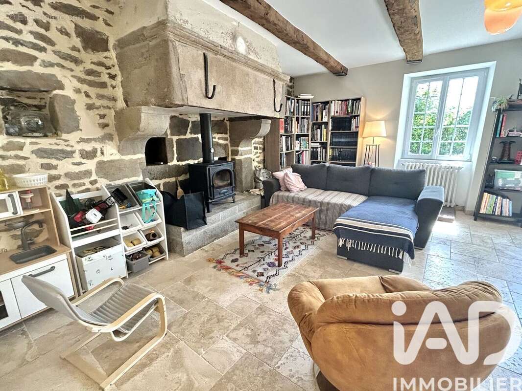 Maison 126 m² à La Vicomte-Sur-Rance  - photo 2