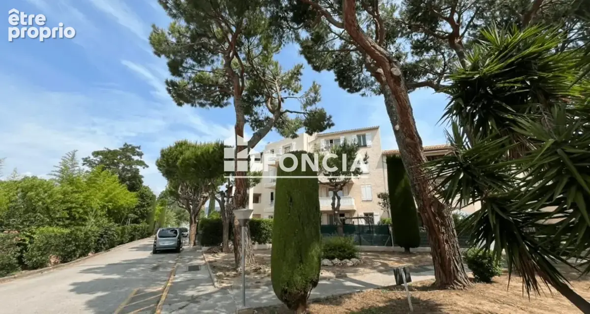Appartement à SAINT-CYR-SUR-MER