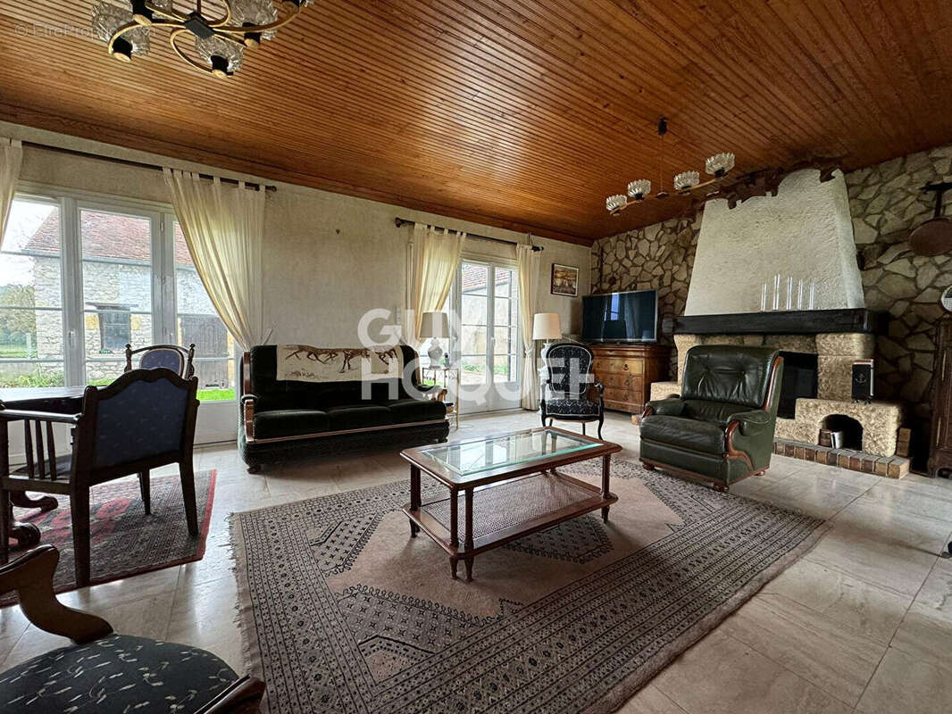 Maison à CHILLEURS-AUX-BOIS