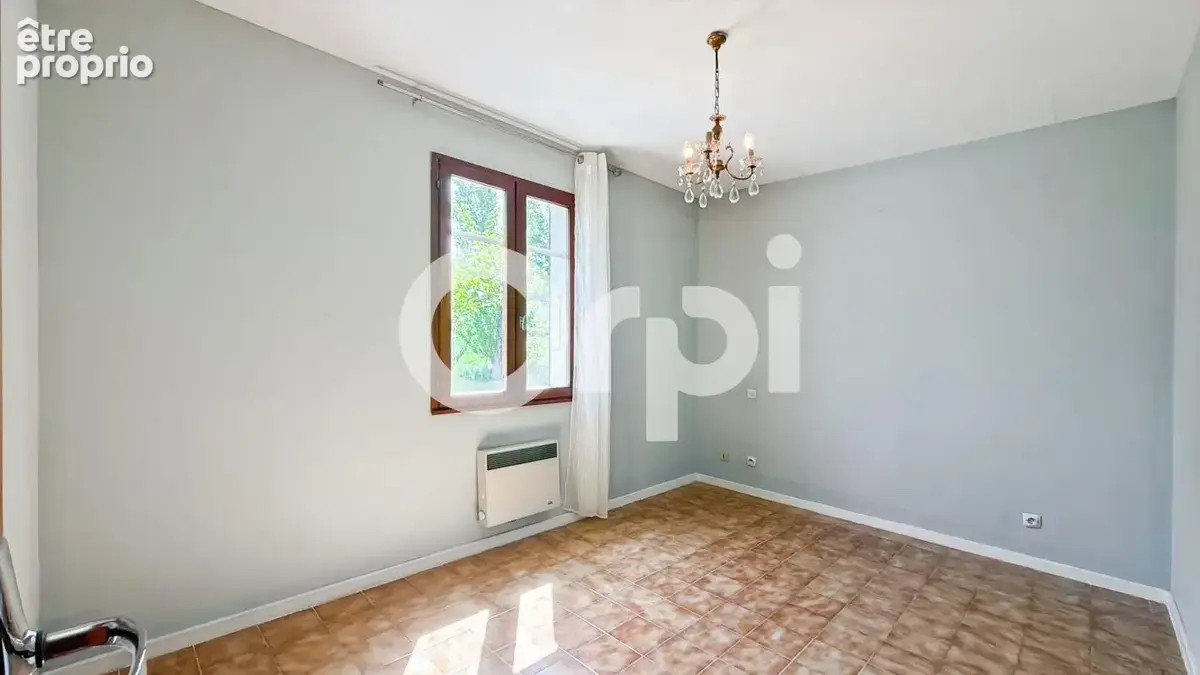 Maison À Vendre avec grange sur 5314 m² - photo 7