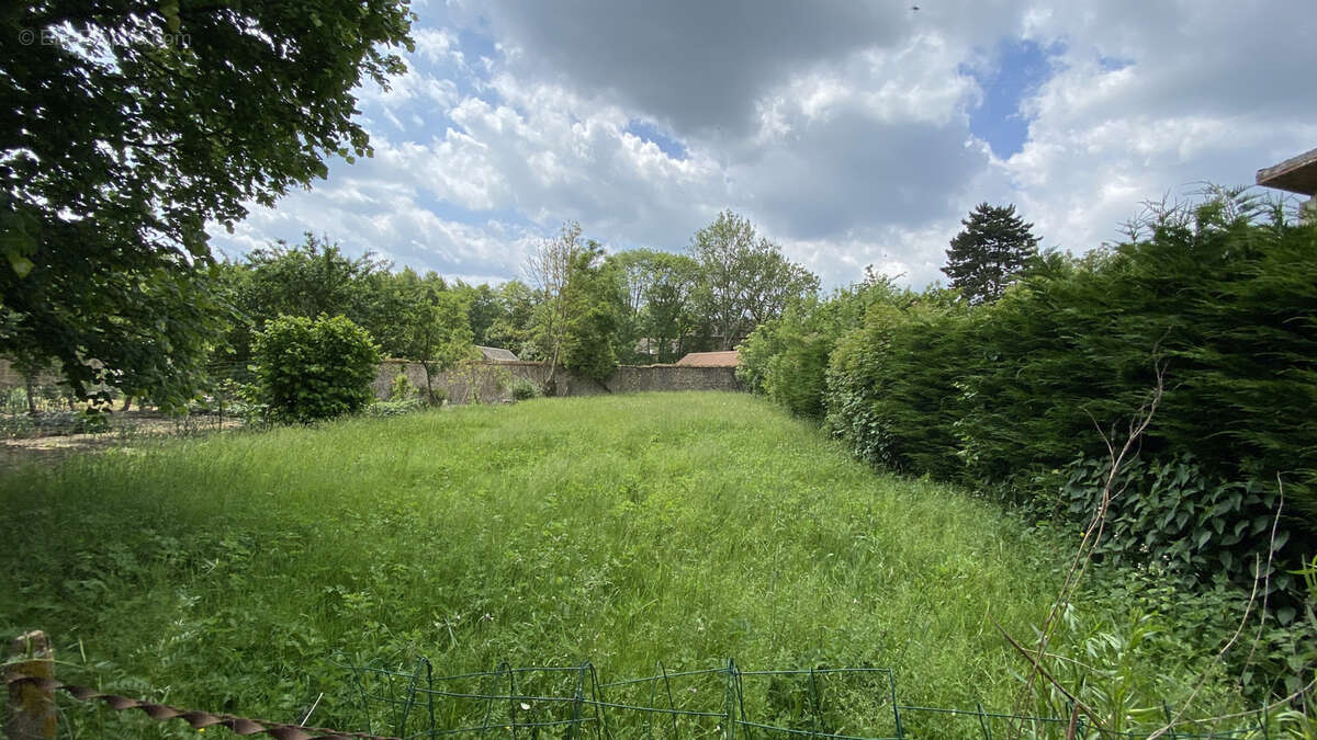 Maison à CHENNEBRUN