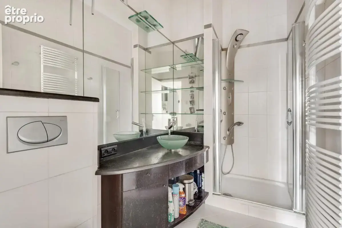Appartement de 5 pièces de 119 m² situé à Paris - photo 10
