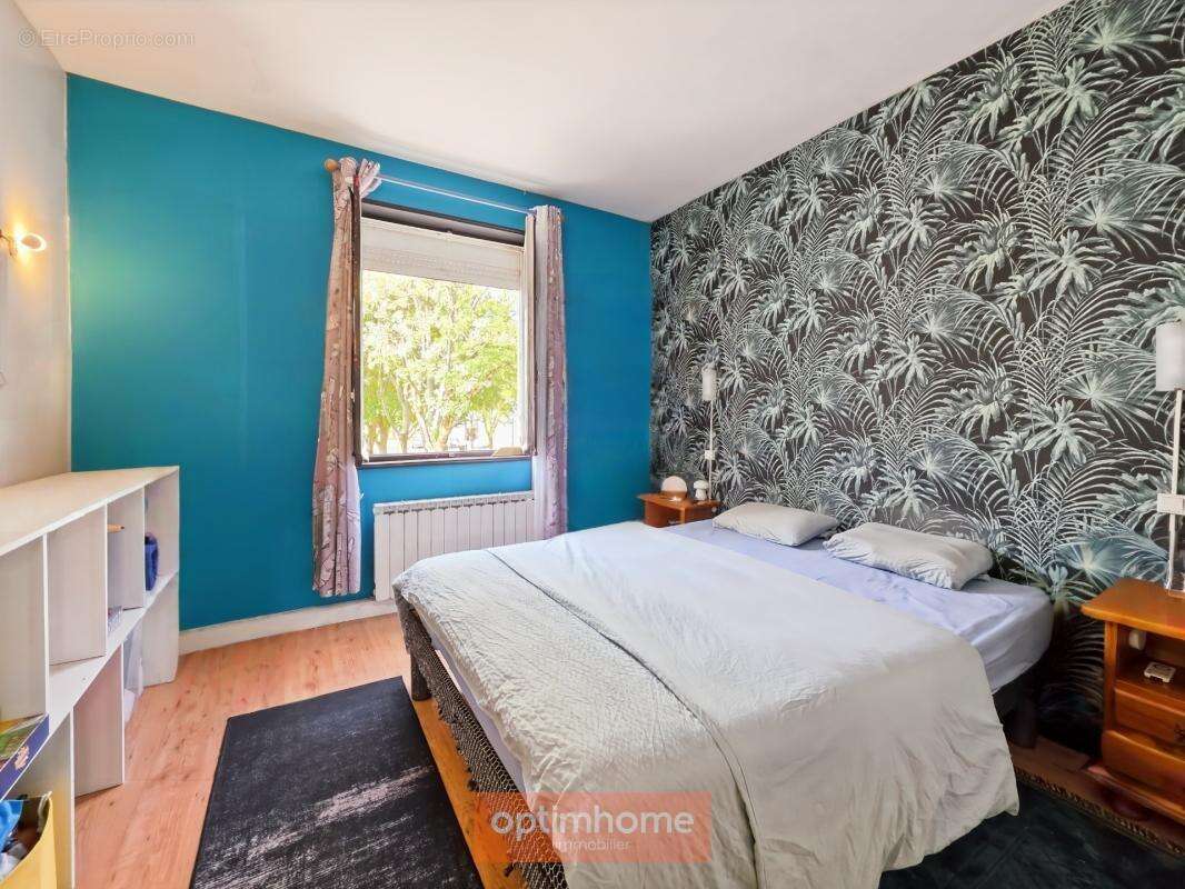 Maison de ville de 146 m² – 4 chambres – bureau – cour et jardin - photo 13