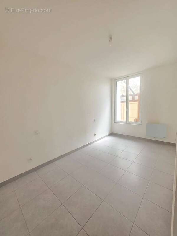 Appartement à LAMORLAYE