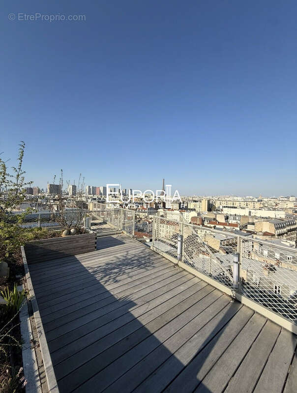 Appartement à PARIS-15E