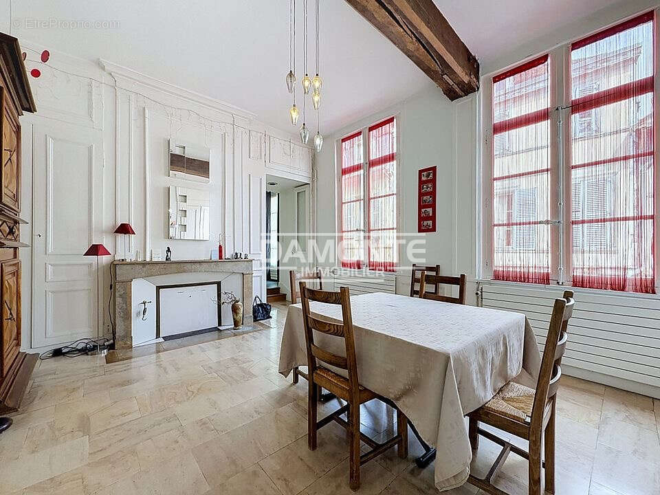 Authentique maison 4 chambres au cœur de Troyes   172 m2 - photo 4