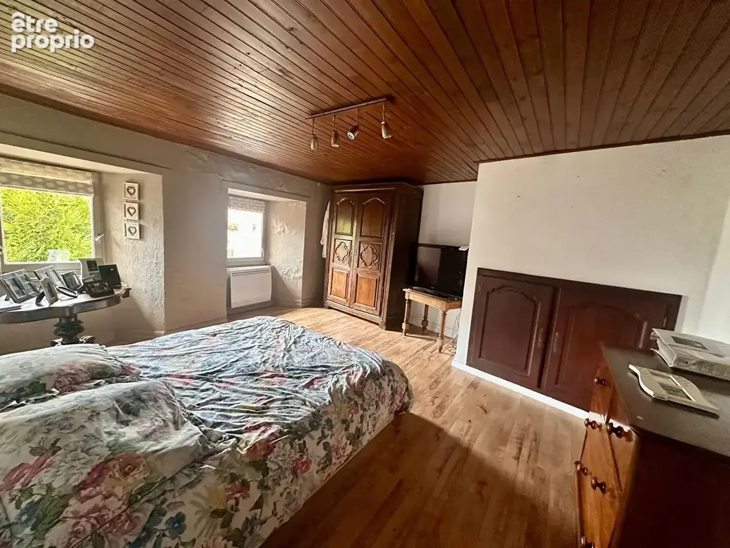 Maison de charme de type 5 avec garage et terrain attenant - photo 13
