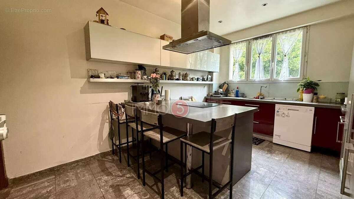 Appartement à LIVRY-GARGAN