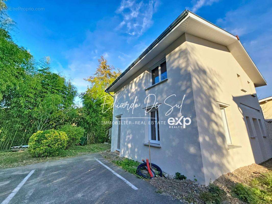 Maison à BLANQUEFORT