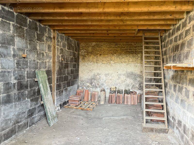 Parking à FLEURANCE