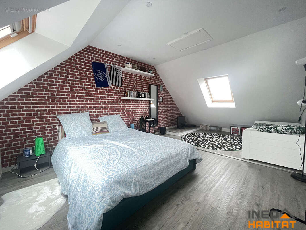 Maison à LA MEZIERE