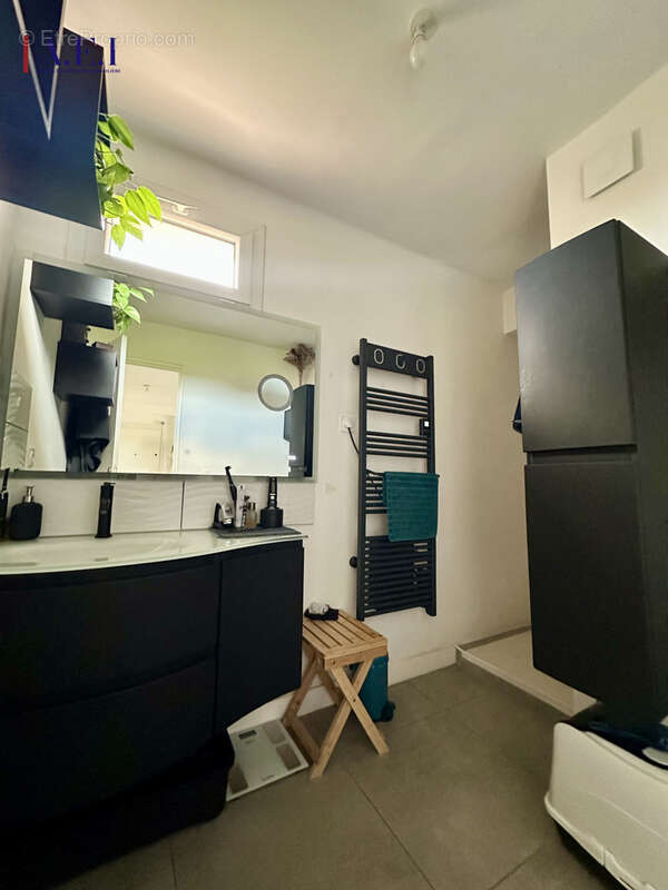 Appartement à SIX-FOURS-LES-PLAGES