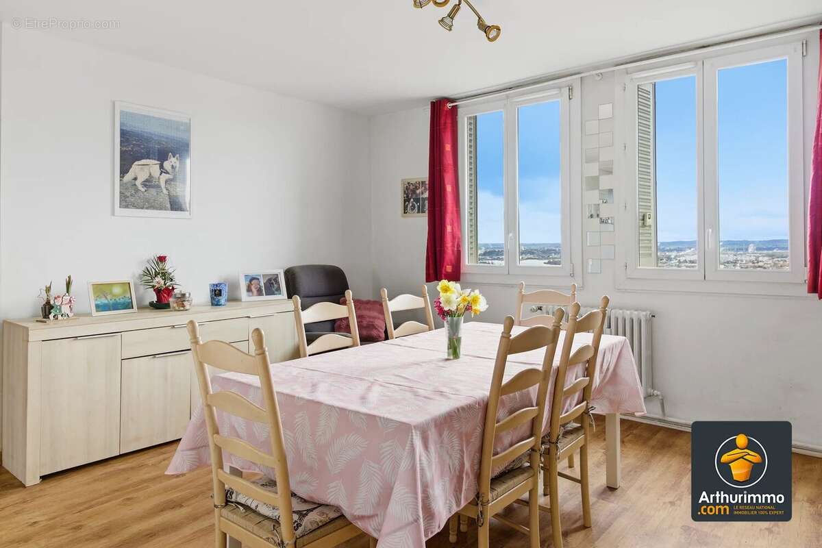 Appartement à LA MULATIERE