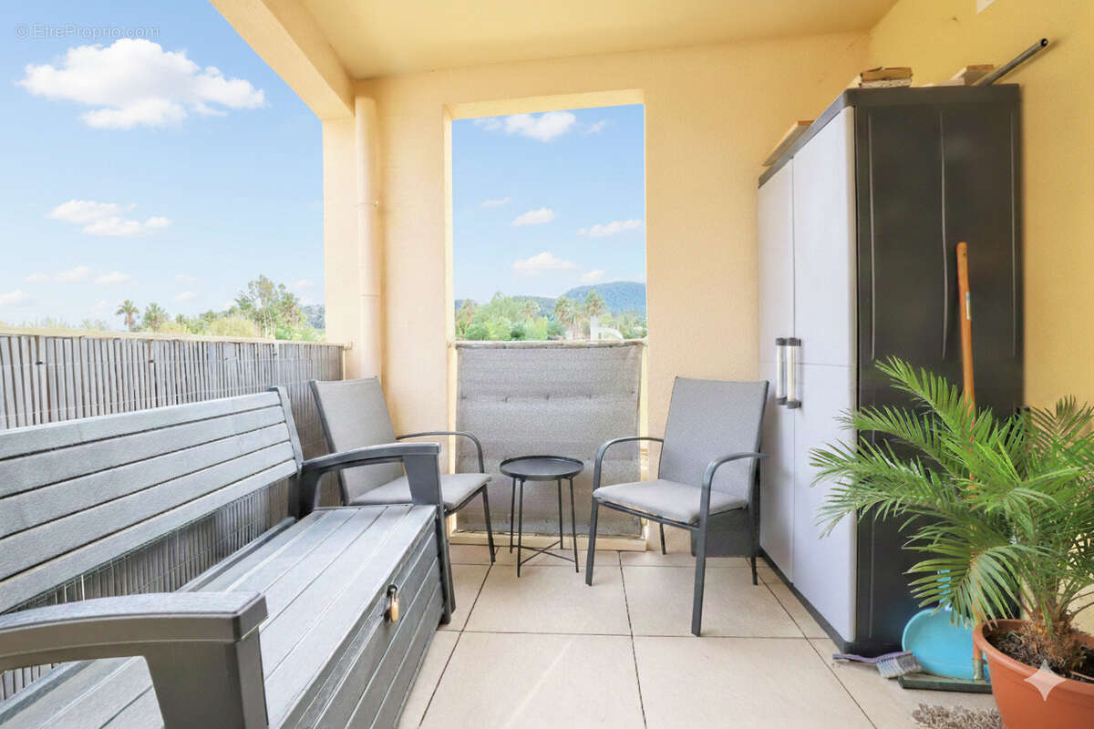 Appartement à HYERES