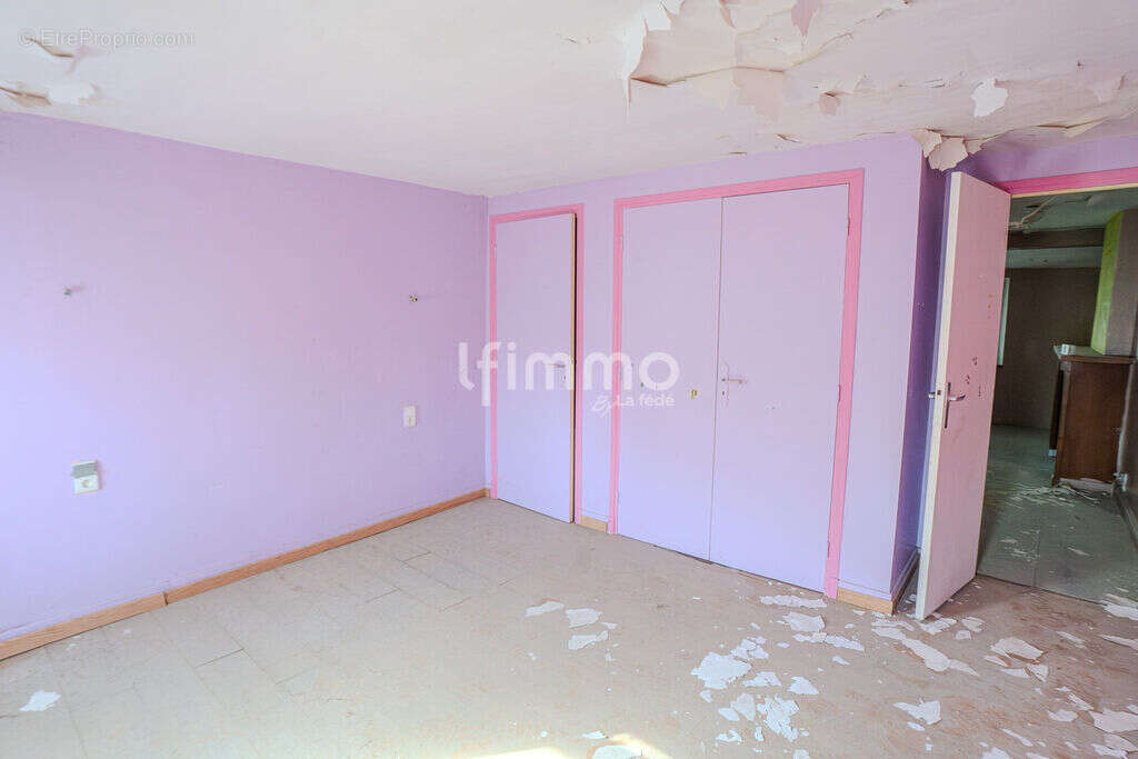 Maison en pierre fort potentiel de rénovation - photo 11