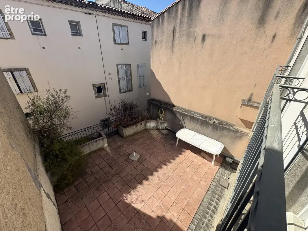Limoux - Grande maison de ville avec double terrasse et garage - photo 2