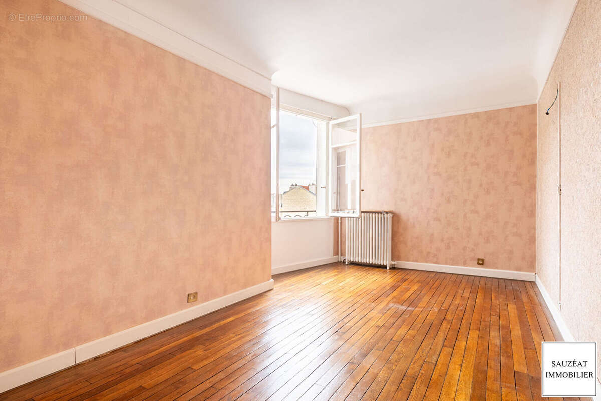 Appartement à MONTROUGE