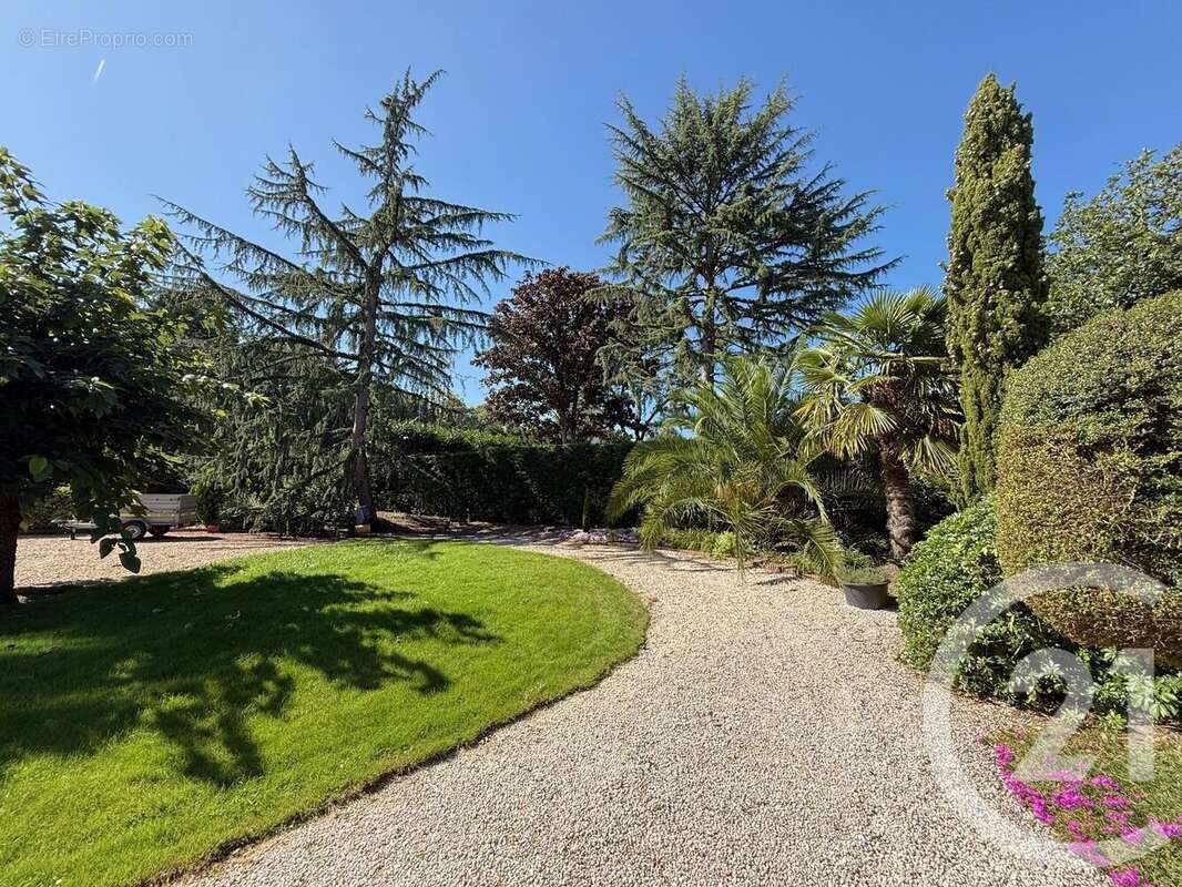 Maison à BOUCHEMAINE