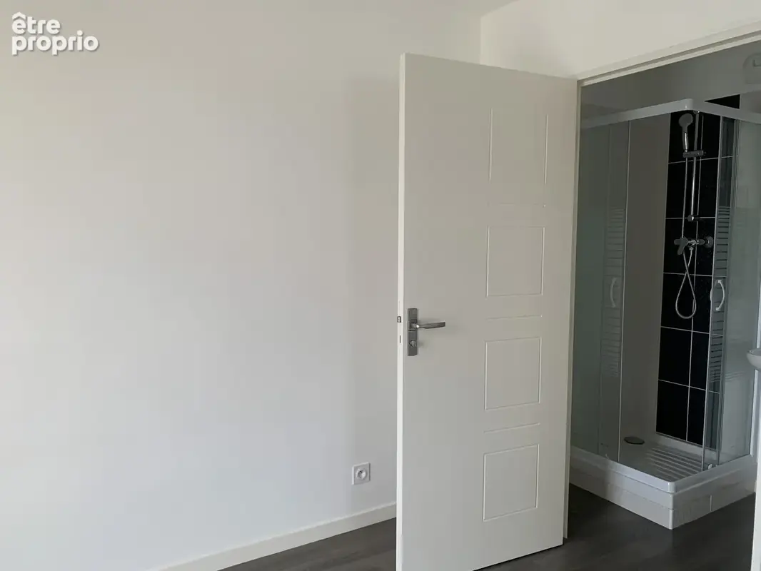 A Vendre appartement T4 de 86M2 - 3ème et dernier étage - CHAMBRAY LES TOURS - photo 8
