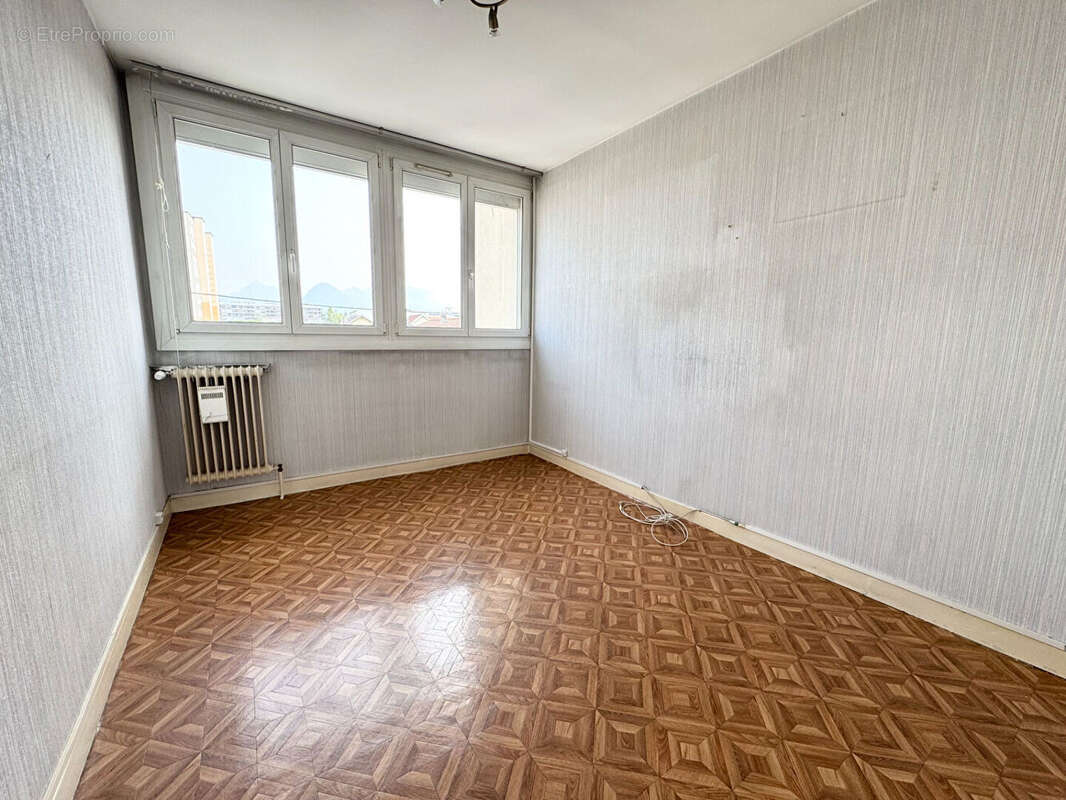 Appartement à ECHIROLLES