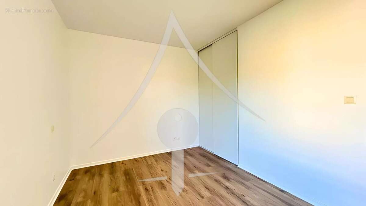 Maison à LAVERNOSE-LACASSE