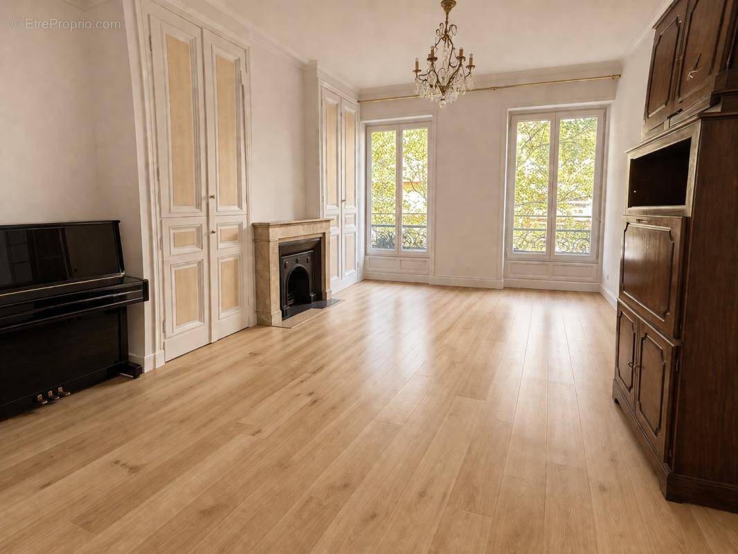 Appartement à LYON-6E