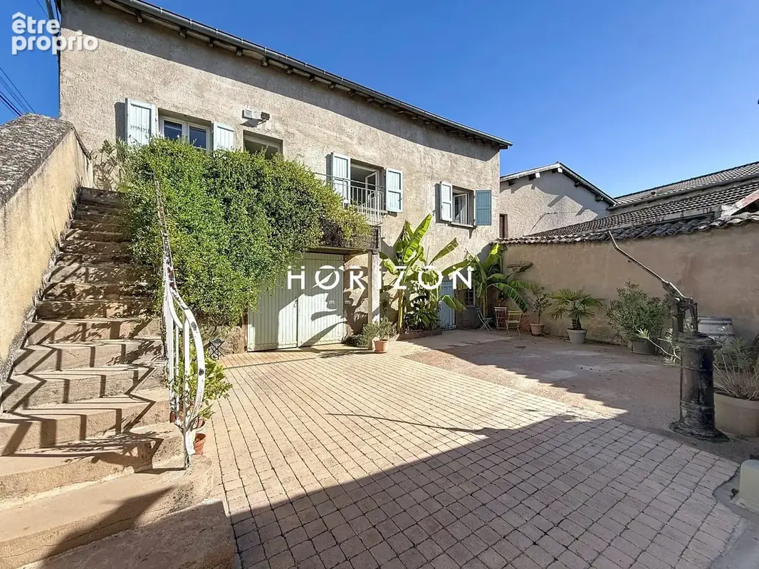 Photo Maison à Romaneche-Thorins au prix de 279 000€
