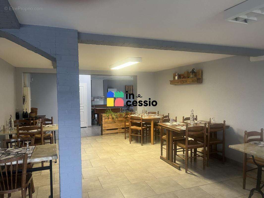 Bar Restaurant à Vendre - photo 4