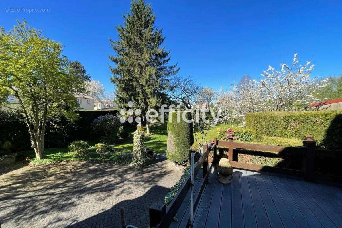 Maison à VIEUX-CONDE