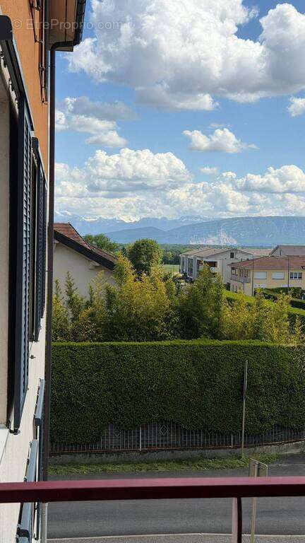 Appartement à CESSY