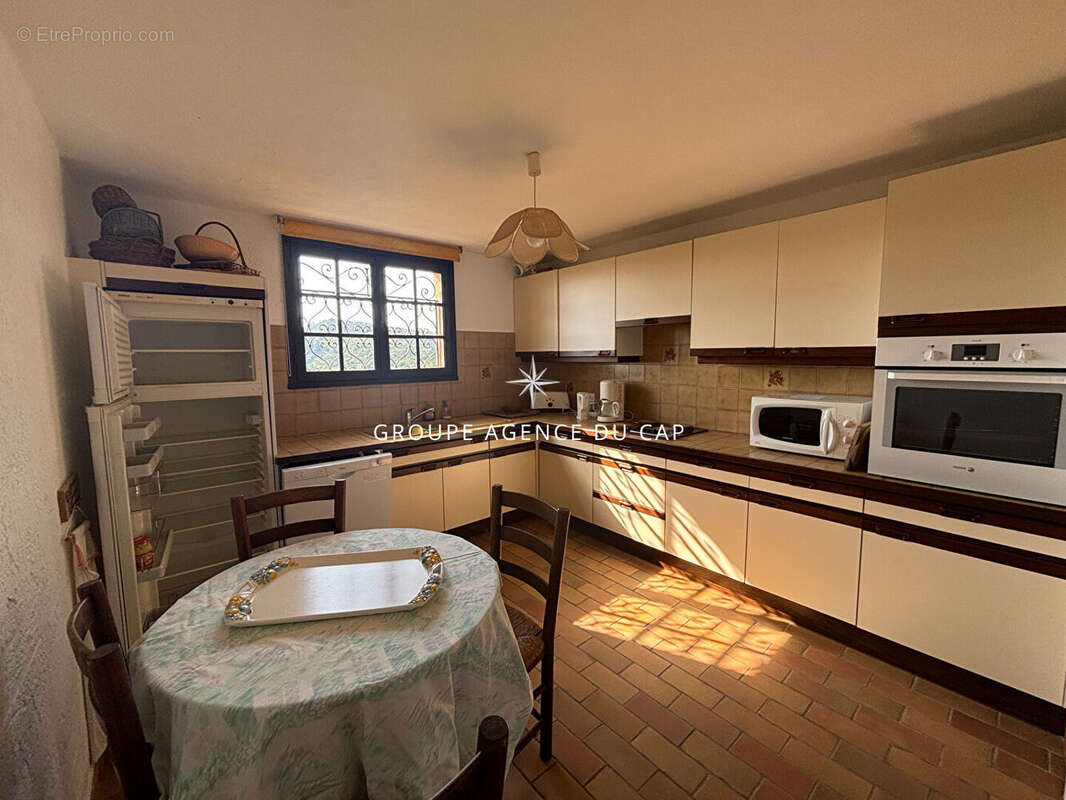 À vendre villa 5 chambres vue mer parking aux issambres - photo 5