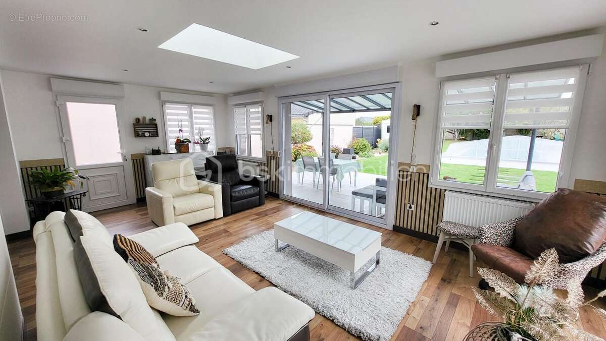 Maison à ISLES-SUR-SUIPPE