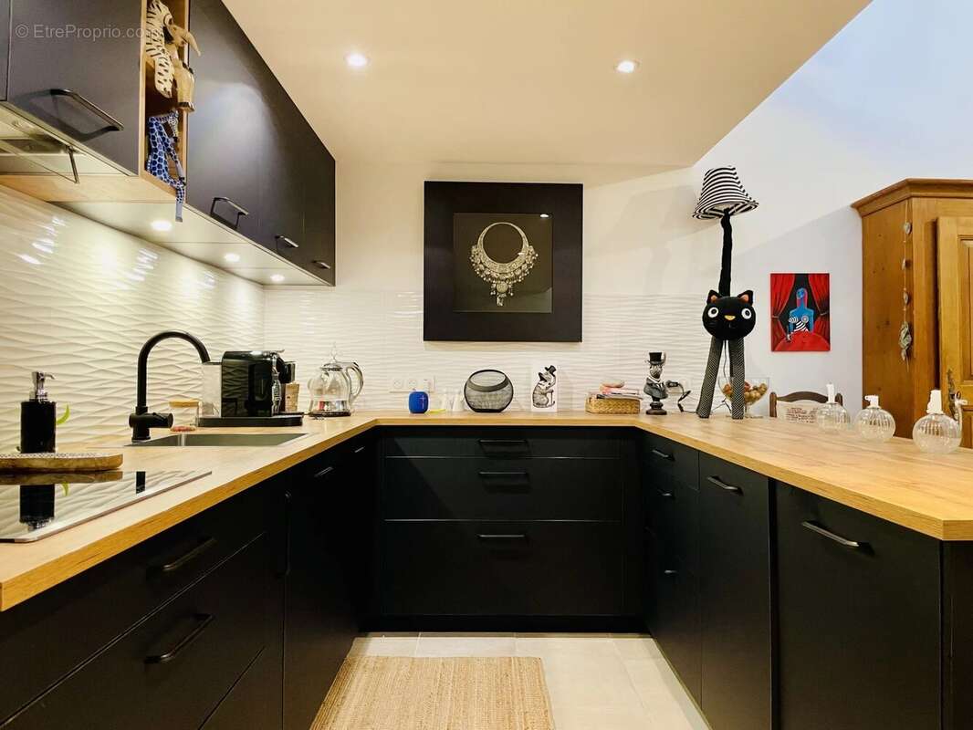 Appartement à MIRABEL-AUX-BARONNIES