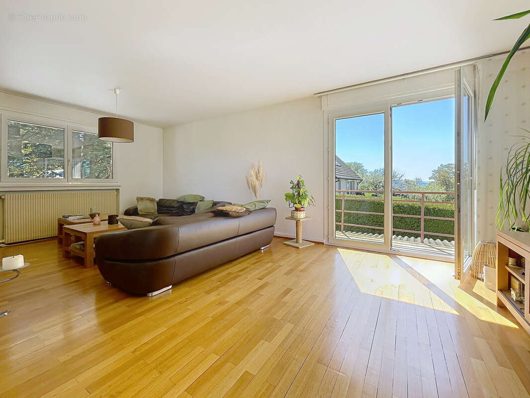 Maison à MONTBOUTON