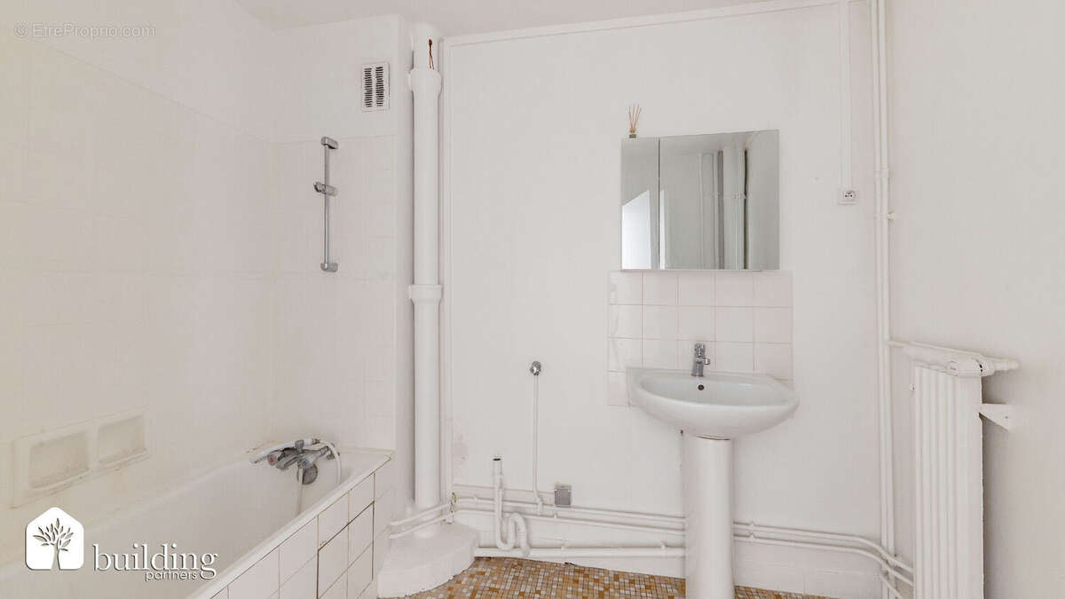 Appartement à LEVALLOIS-PERRET