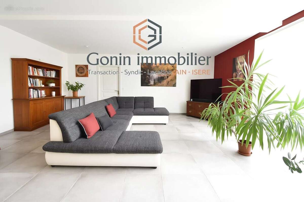 Maison à SAINT-HILAIRE-DE-BRENS