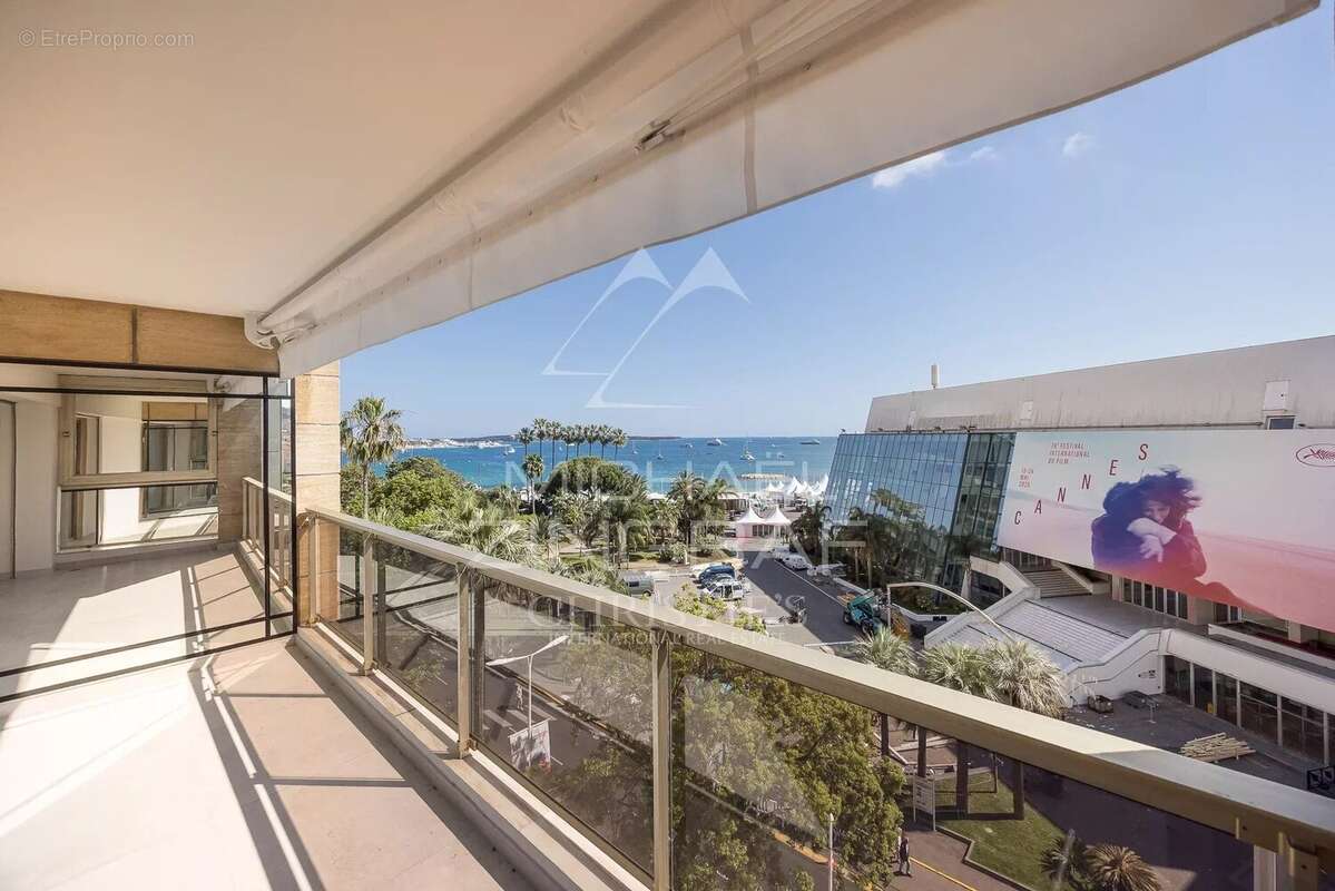 Appartement à CANNES