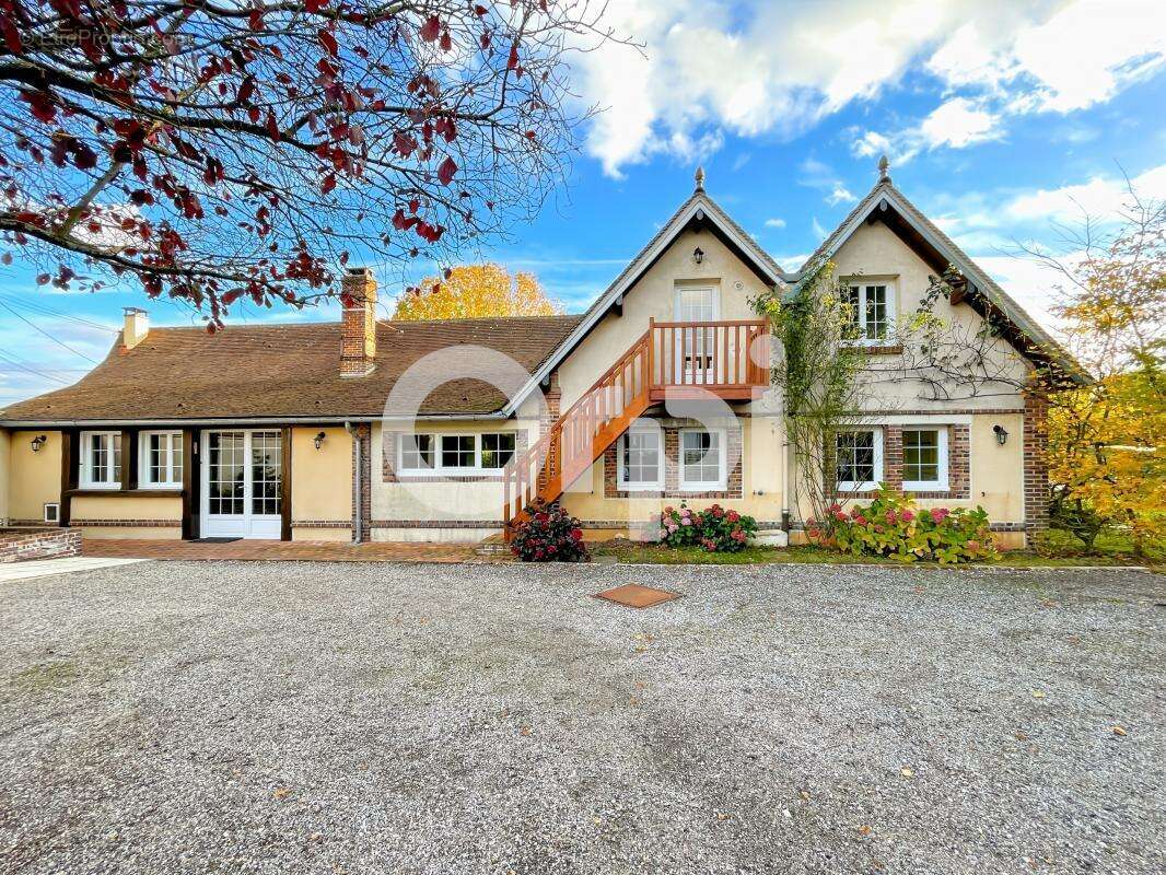 Maison à MARCILLY-LA-CAMPAGNE