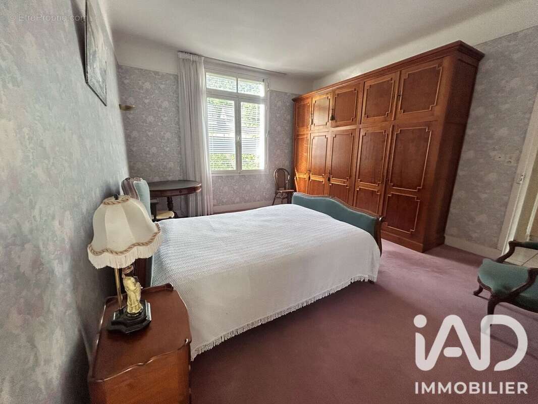 Maison 313 m² à Esterre  - photo 5