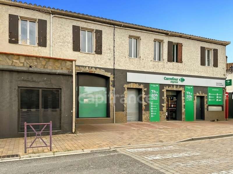 A vendre St Génis des Fontaines (66)  murs commerciaux loués Enseigne nationale de renom - photo 2