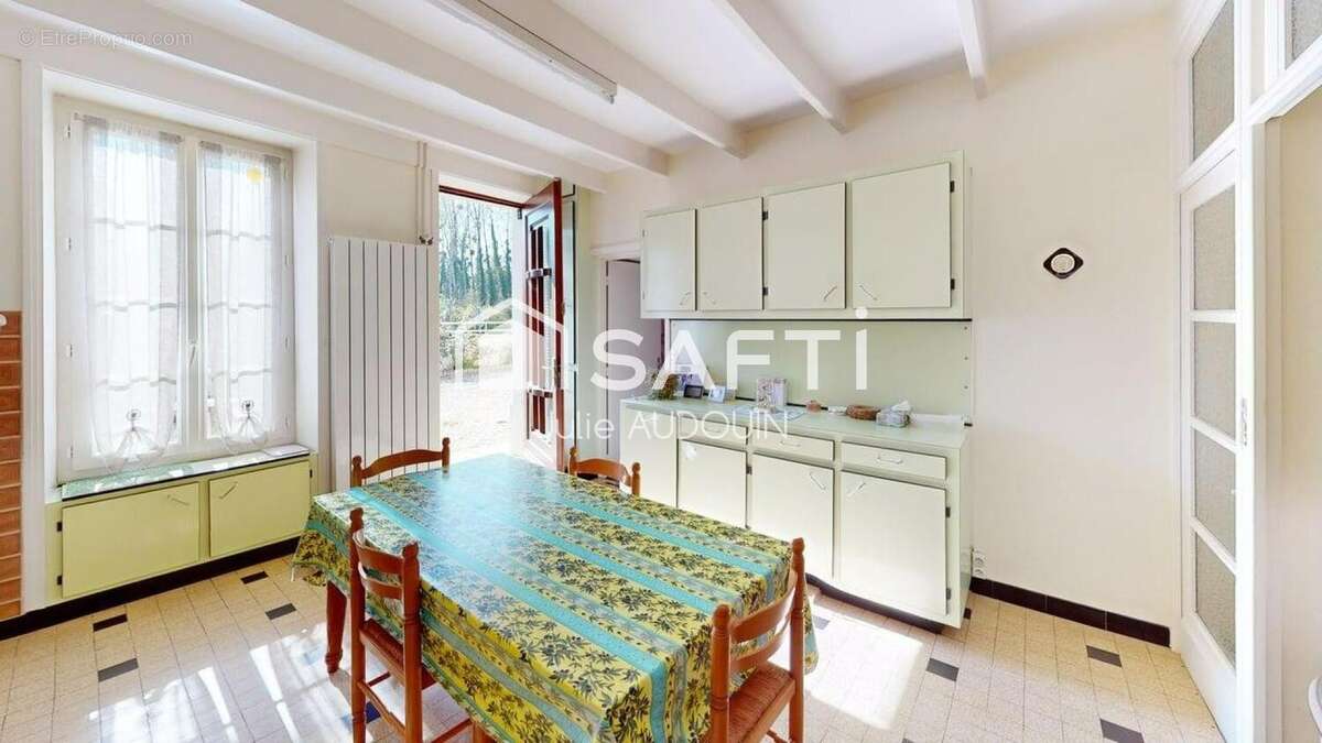 Maison 110 m² à Prignac  - photo 6